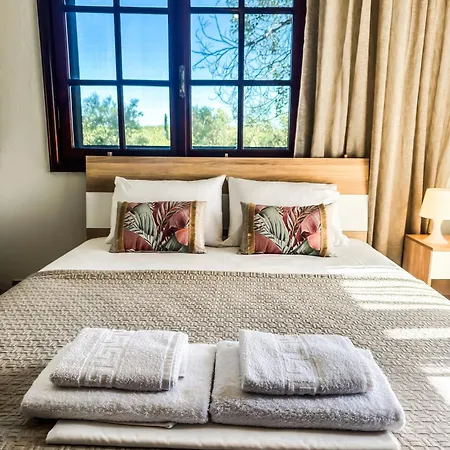 The Peaceful Dioniszíu-part