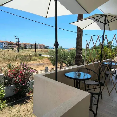 The Peaceful * Paralia Dionysiou