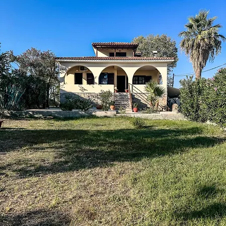 Lägenhet The Peaceful Paralia Dionysiou