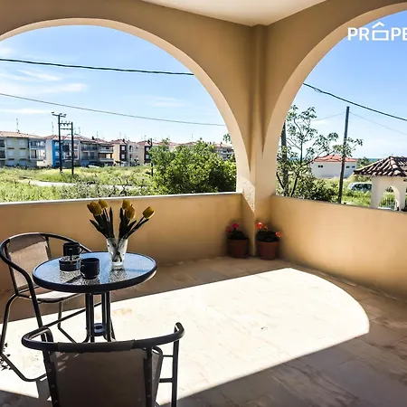 The Peaceful Lägenhet Paralia Dionysiou